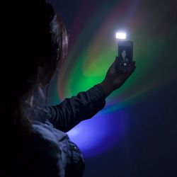 InstaFlash smartphone flash by ThumbsUp